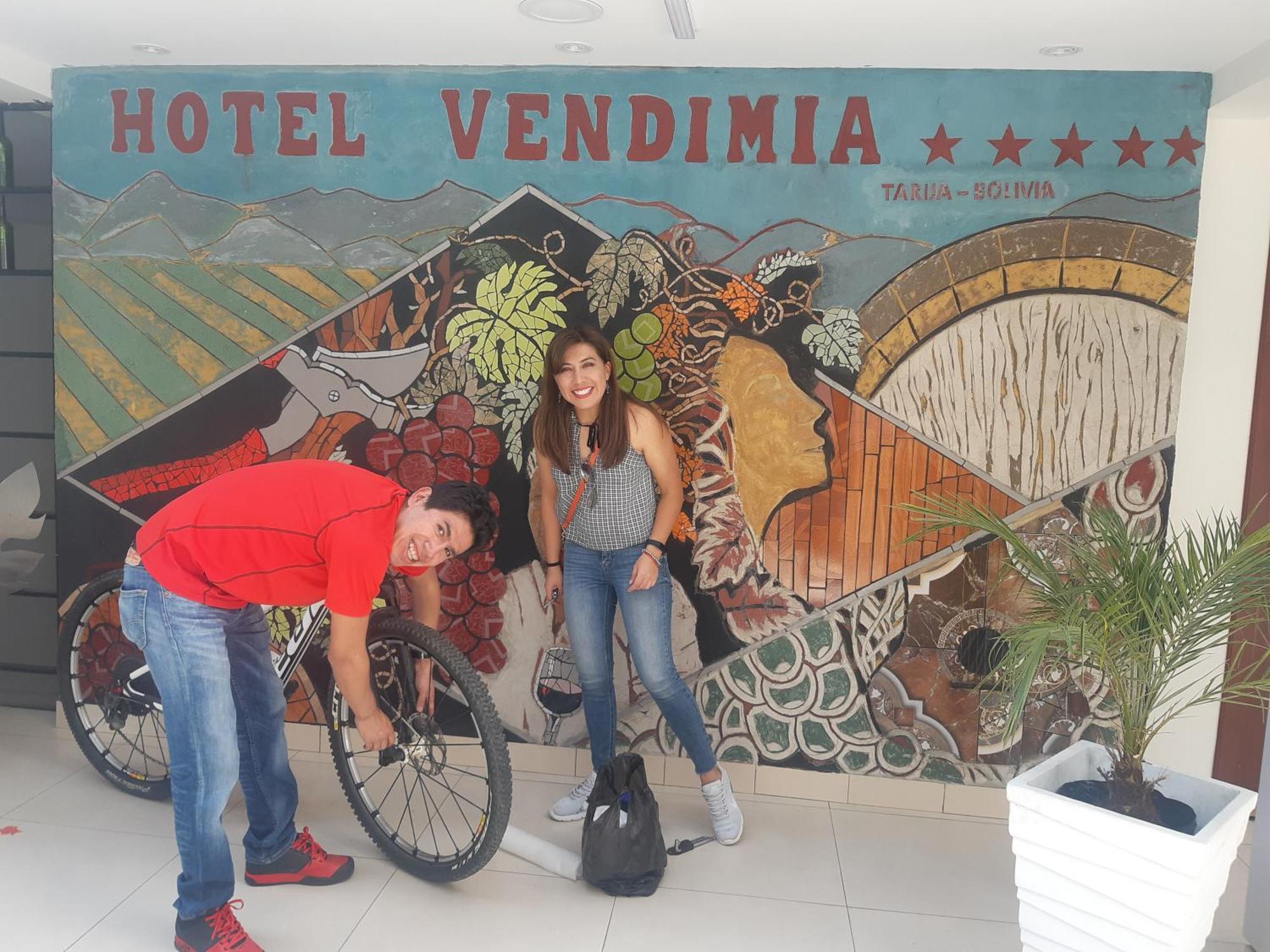 Hotel Boutique Vendimia ตาริฮา ภายนอก รูปภาพ